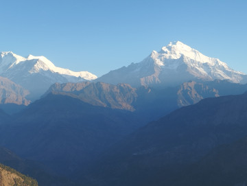 अङ्ग्रेजले पत्ता लगाएकाे धौलागिरि हिमाल, धमिलिँदै छ धवल स्वरुप